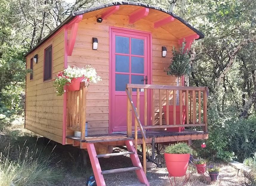 Roulotte Romantique Chauffee En Cevennes Monteils  Exterior photo